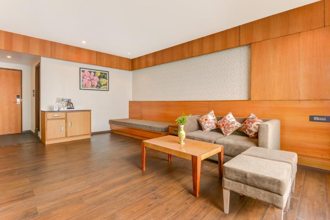 Summit Montana Suites & Spa At Mall Νταρτζίλινγκ Εξωτερικό φωτογραφία